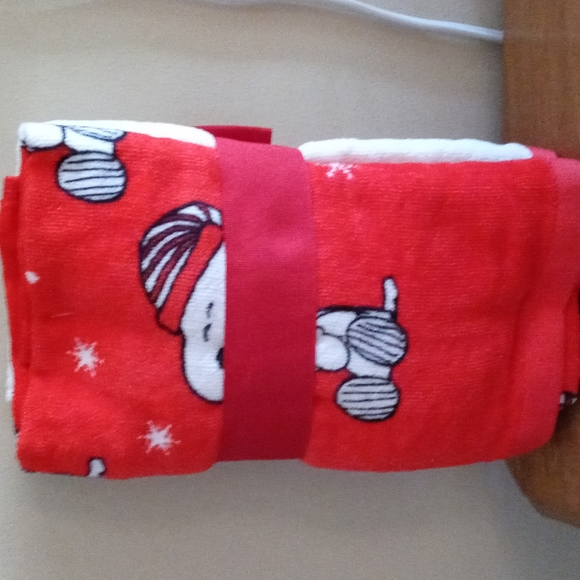 Peanuts Holiday Snoopy Christmas Hand Towels Poshmark